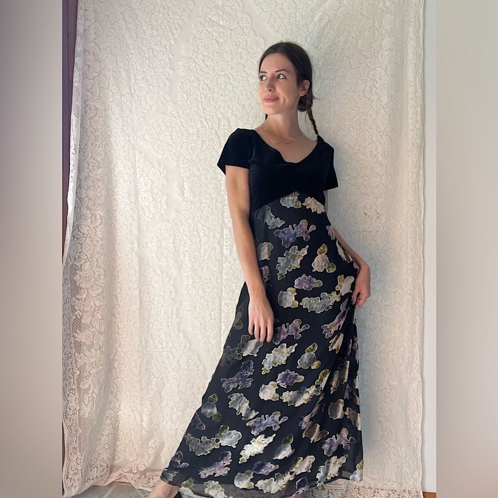 Vintage Velvet 90s Purple & Black Floral DENNISGOLDSMITH Short Sleeve Maxi Dress